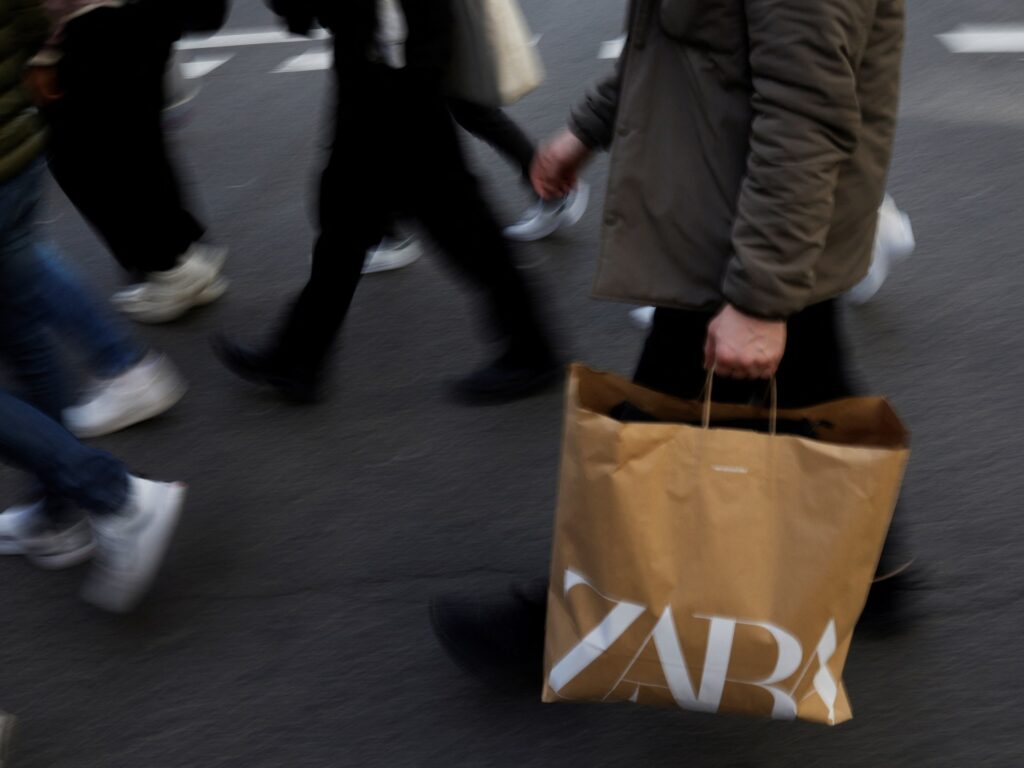 Zara pulls controversial advert from web site after Gaza boycott calls | Israel-Palestine battle News | USAEMALL.com
