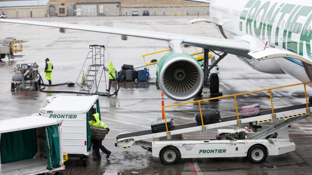 Frontier Airlines provides free checked baggage promo in swipe at Southwest | USAEMALL.com