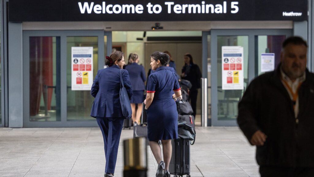 Heathrow Airport reopens after close by fireplace — however vacationers advised to anticipate delays | USAEMALL.com