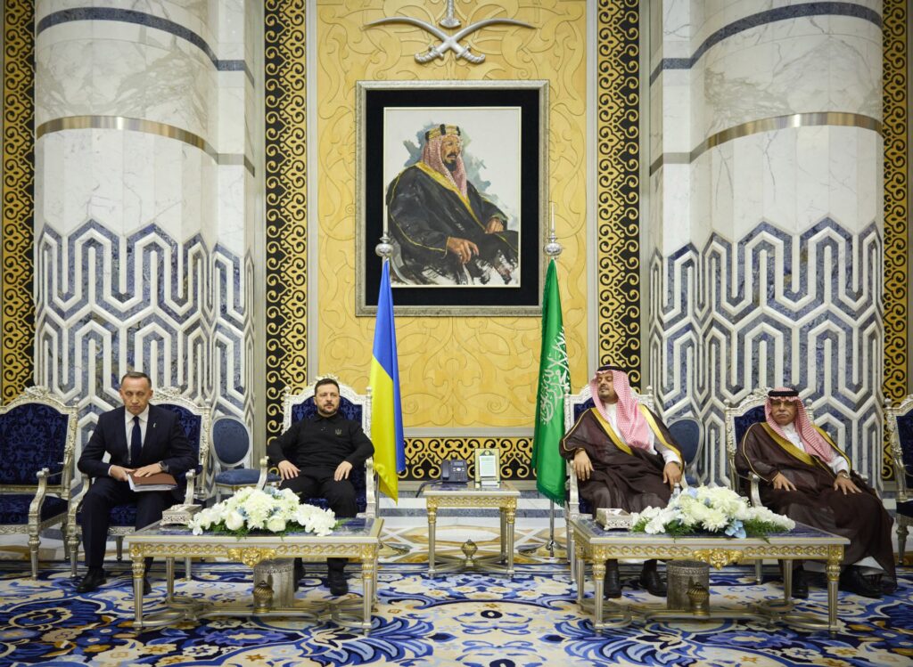 Ukraine’s Zelenskyy arrives in Saudi Arabia for peace talks | Russia-Ukraine conflict News | USAEMALL.com