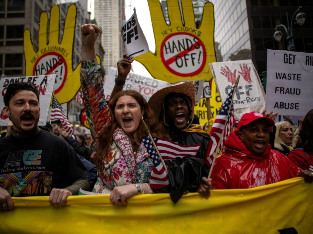 ‘Hands Off’ protesters rally throughout US to oppose Trump’s insurance policies | Donald Trump News | USAEMALL.com