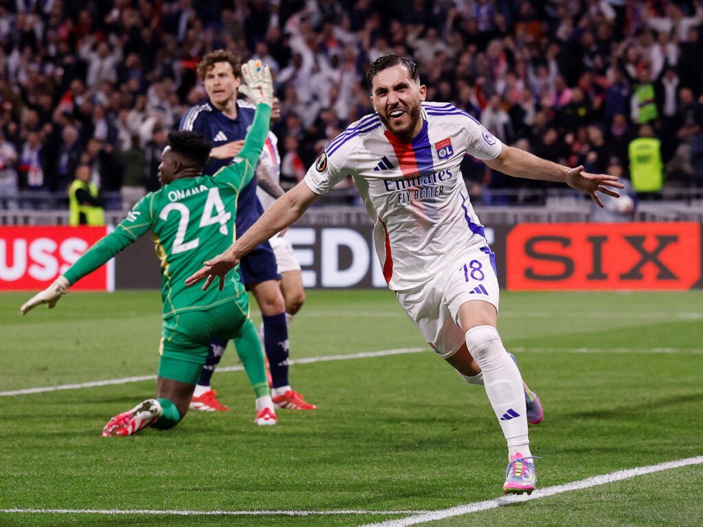 Man Utd held by late Lyon Europa League purpose; Tottenham draw, Chelsea win | Football News | USAEMALL.com