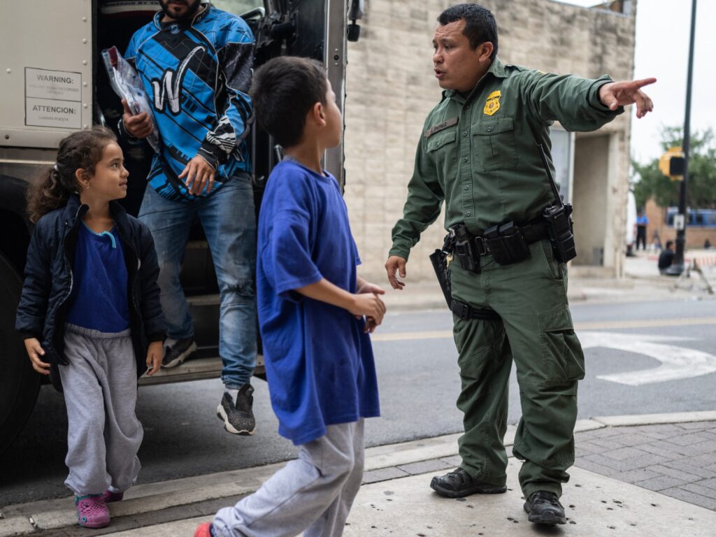 US authorities should hold funding authorized assist for migrant youngsters, choose guidelines | Migration News | USAEMALL.com