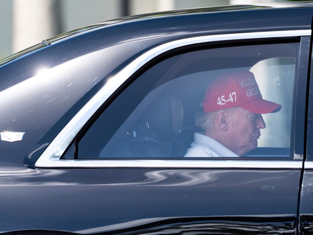 US inventory markets proceed stoop as China hits again on Trump tariffs | Donald Trump News | USAEMALL.com