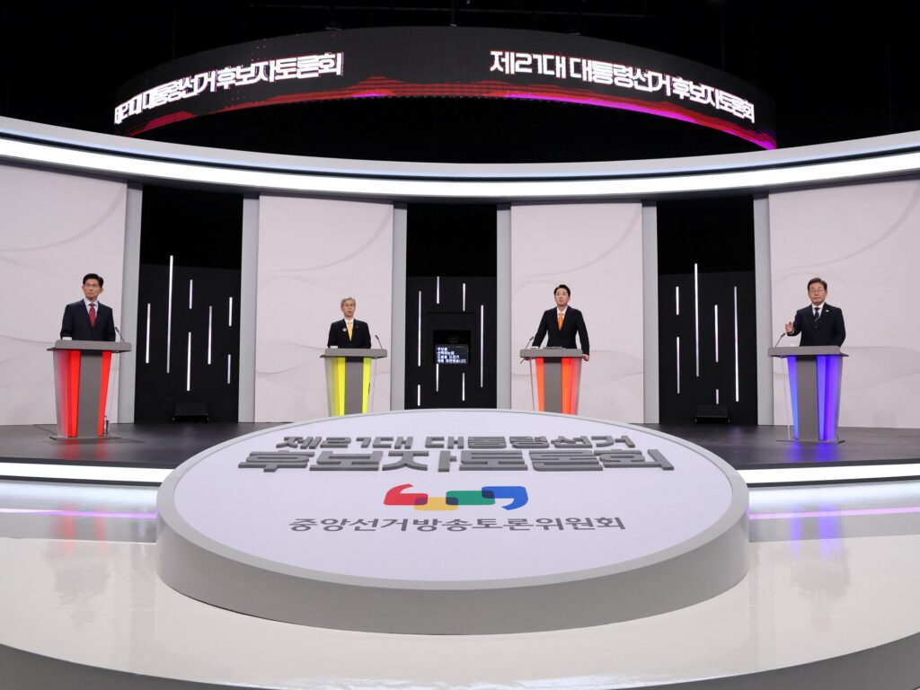 South Korea’s presidential candidates maintain first heated debate | Elections News | USAEMALL.com