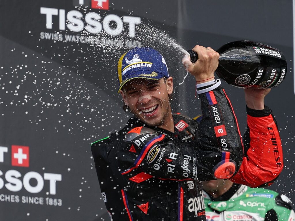 British MotoGP: Bezzecchi wins after Quatararo fail, purple flag drama | Motorsports News | USAEMALL.com