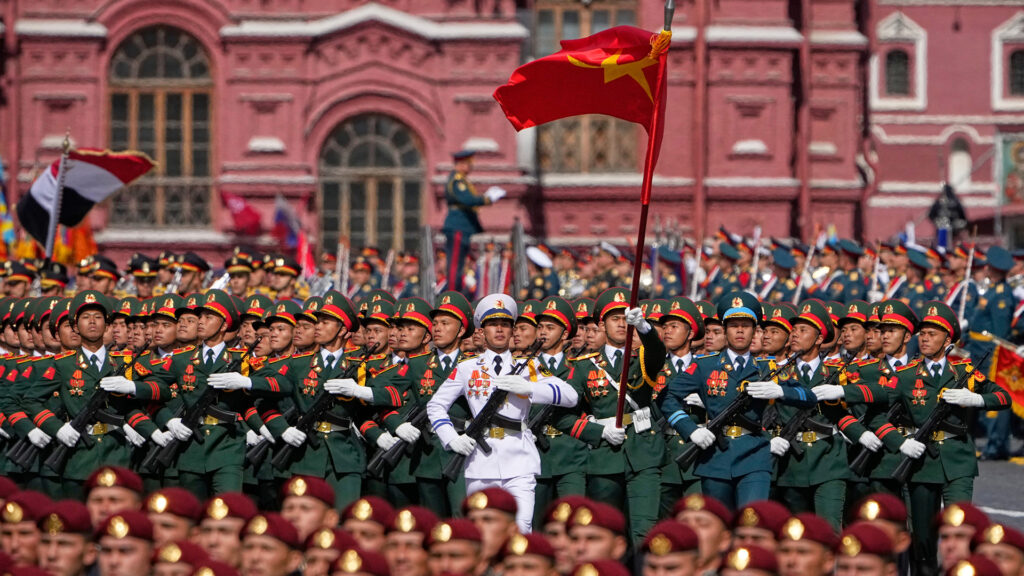 Russia celebrates eightieth anniversary of Victory Day with grand parade | Newsfeed | USAEMALL.com
