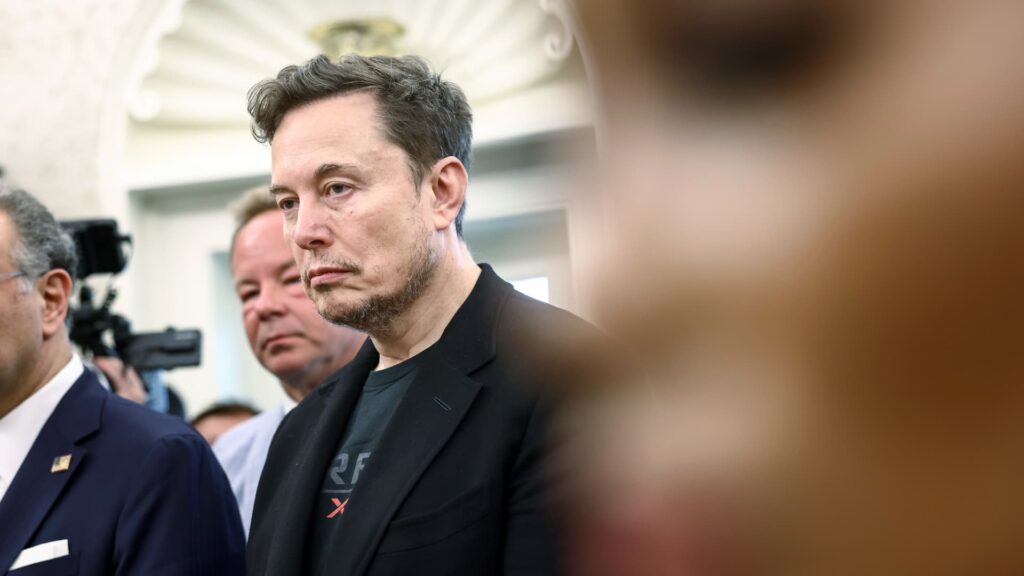 Tesla shares drop on Musk, Trump feud forward of Q2 deliveries | USAEMALL.com