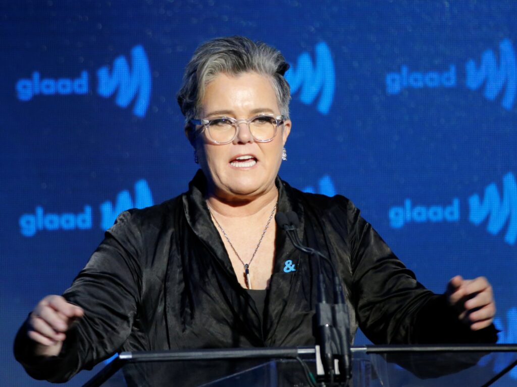 Trump threatens to revoke citizenship of US comic Rosie O’Donnell | Donald Trump News | USAEMALL.com