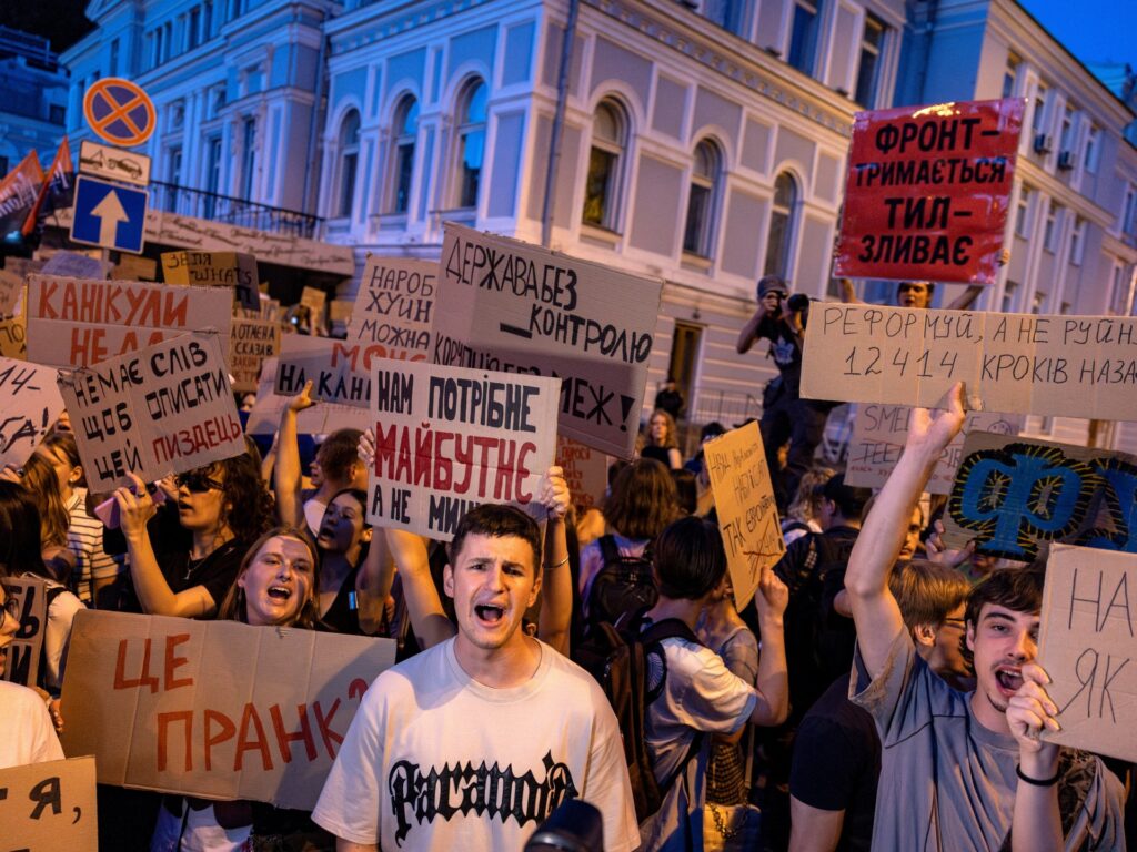 Ukraine’s Zelenskyy introduces new draft regulation after anticorruption protests | Politics News | USAEMALL.com