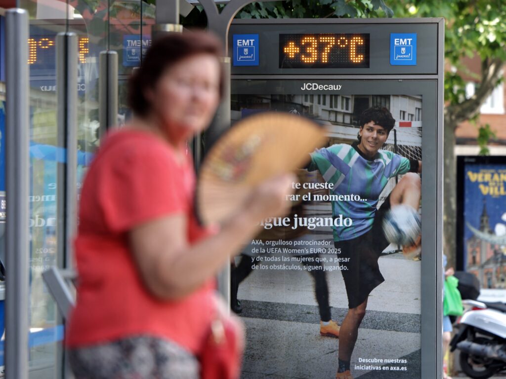 At least eight folks die in record-breaking heatwave throughout Europe | Climate Crisis News | USAEMALL.com