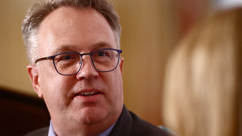 Fed’s John Williams stresses independence as Trump strikes to fireside Lisa Cook | USAEMALL.com