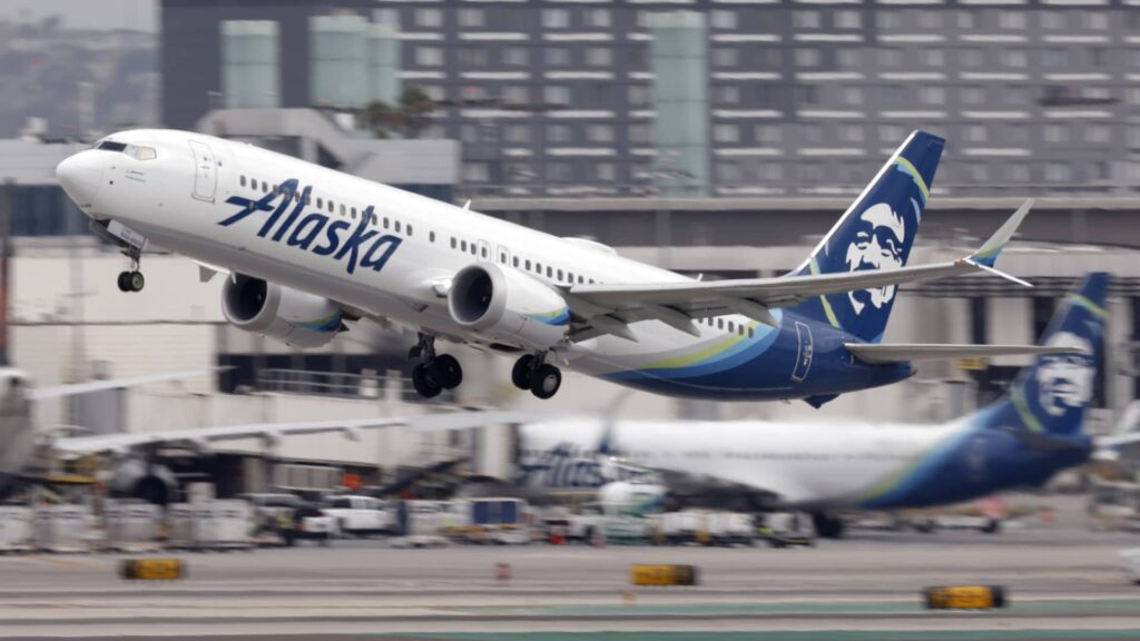 Alaska Airlines launches $395 card, combines loyalty with Hawaiian | USAEMALL.com