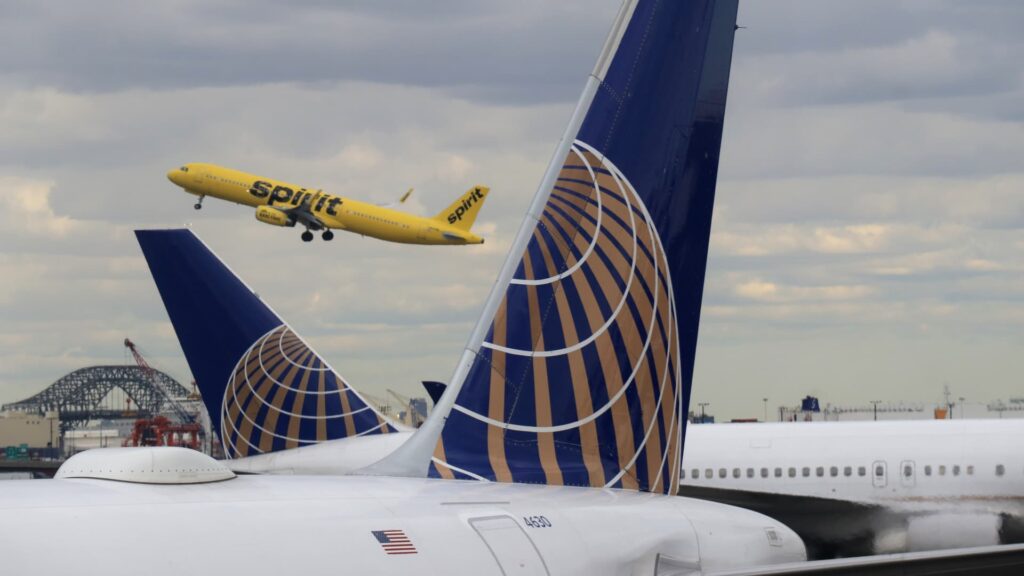 United CEO predicts struggling Spirit Airlines will exit of enterprise | USAEMALL.com
