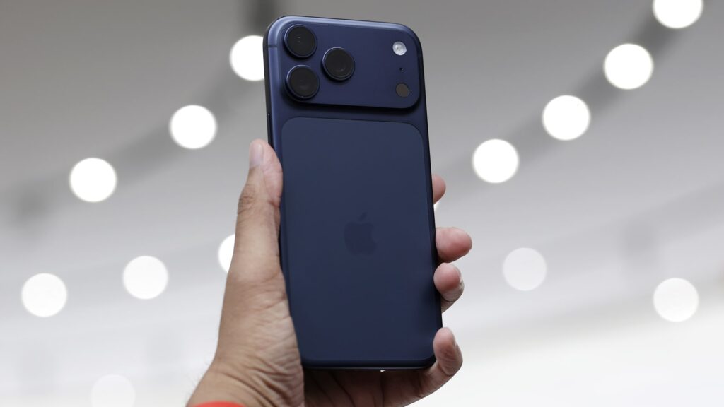 Apple raises value of Pro iPhone in U.S. for first time since 2017 | USAEMALL.com