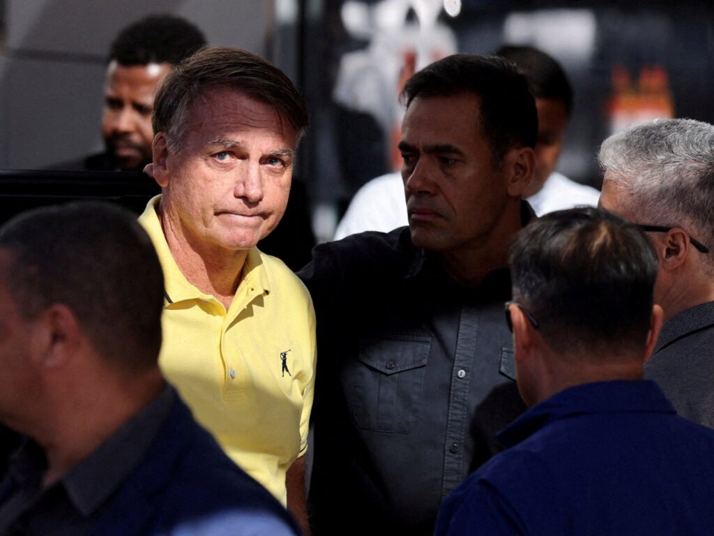 Brazil’s Bolsonaro taken to hospital after feeling unwell | Jair Bolsonaro News | USAEMALL.com
