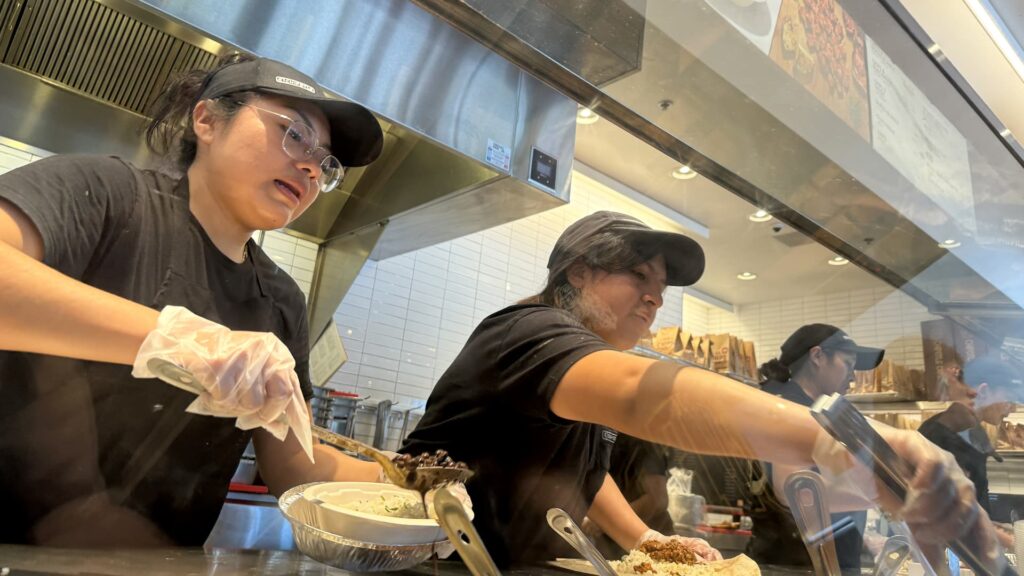 Food inflation is killing Chipotle. Wall Street sees little method out for firm if it does not elevate costs | USAEMALL.com