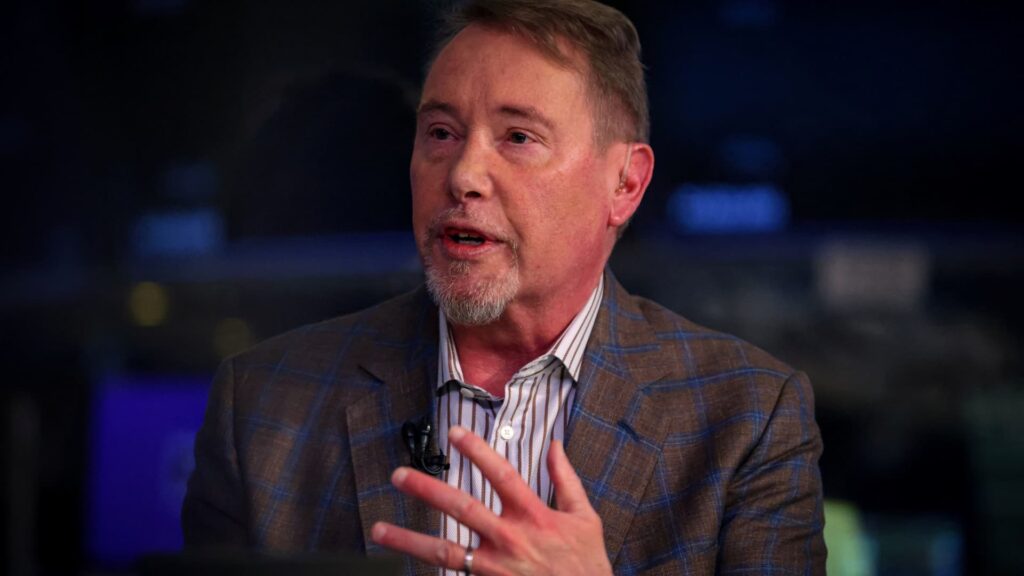 DoubleLine’s Gundlach cuts gold publicity to 10% after ‘nosebleed’ rally | USAEMALL.com