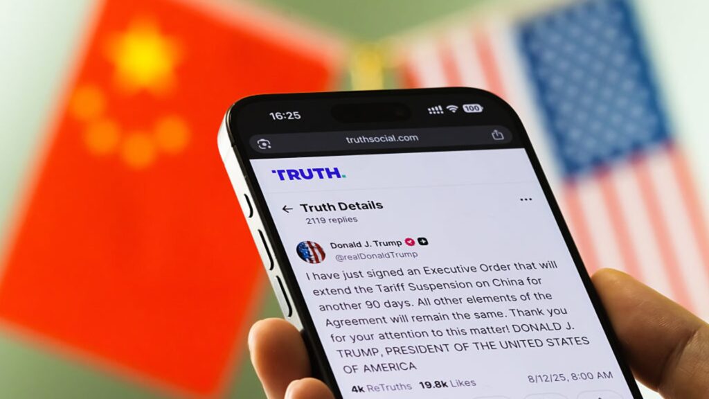 Chinese shares slide as Trump threatens tariffs, accuses Beijing of holding world ‘captive’ | USAEMALL.com