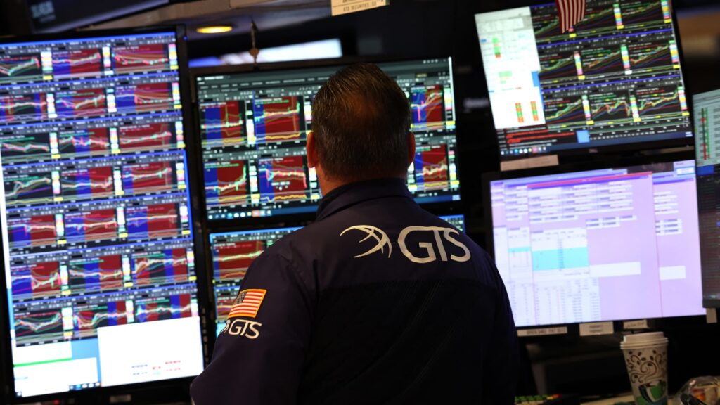 Invesco appears to be like at revenue portfolio methods | USAEMALL.com