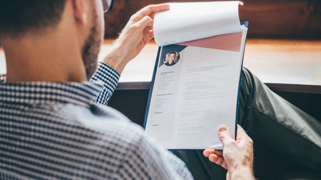 AI headshots are altering the way in which job seekers are seen and get employed | USAEMALL.com