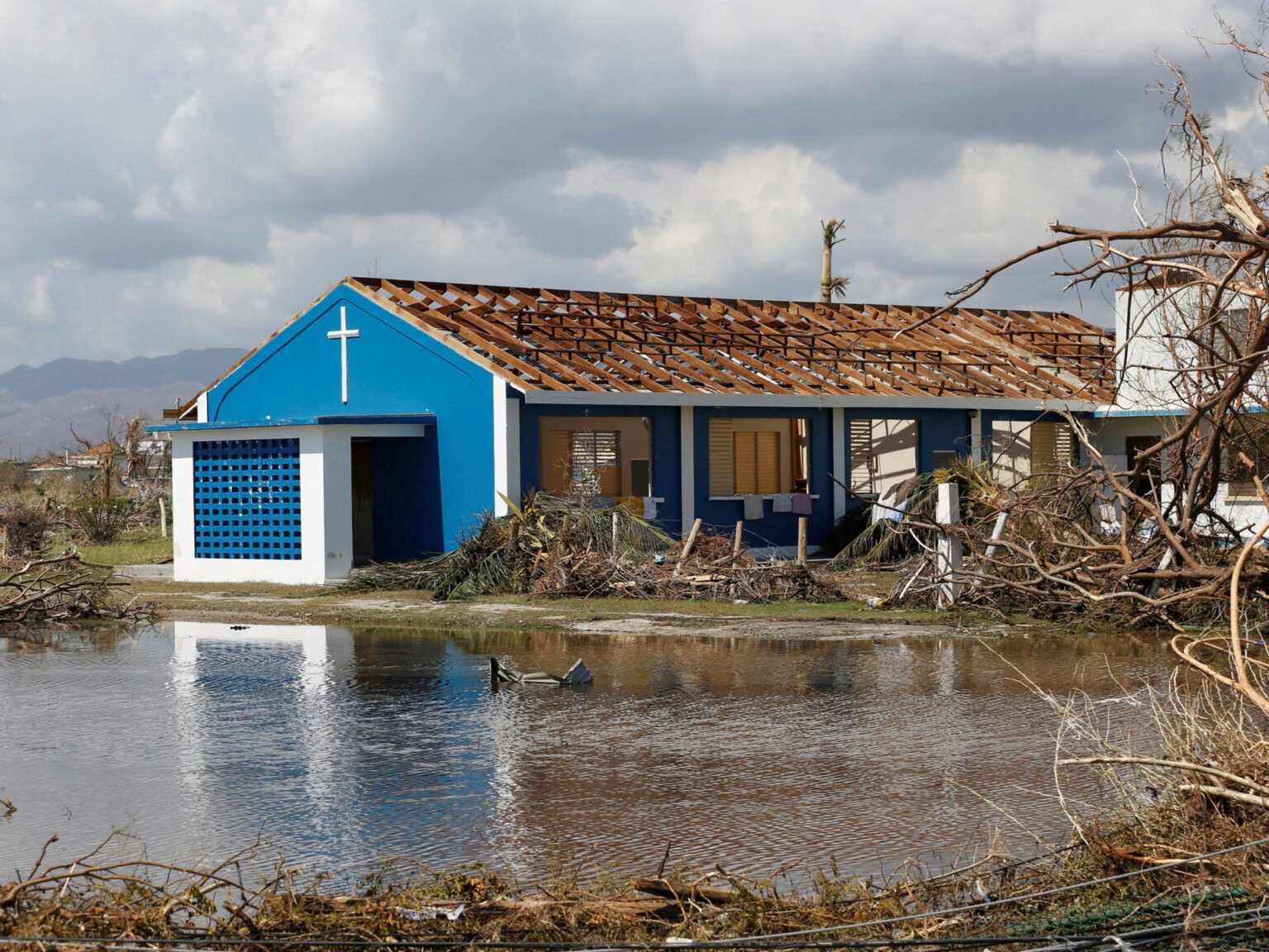 Death toll from Hurricane Melissa climbs to 49, with many nonetheless lacking | Climate Crisis News | USAEMALL.com