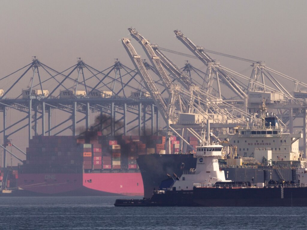 Trump torpedoes worldwide deal to scale back delivery emissions | Climate Crisis News | USAEMALL.com