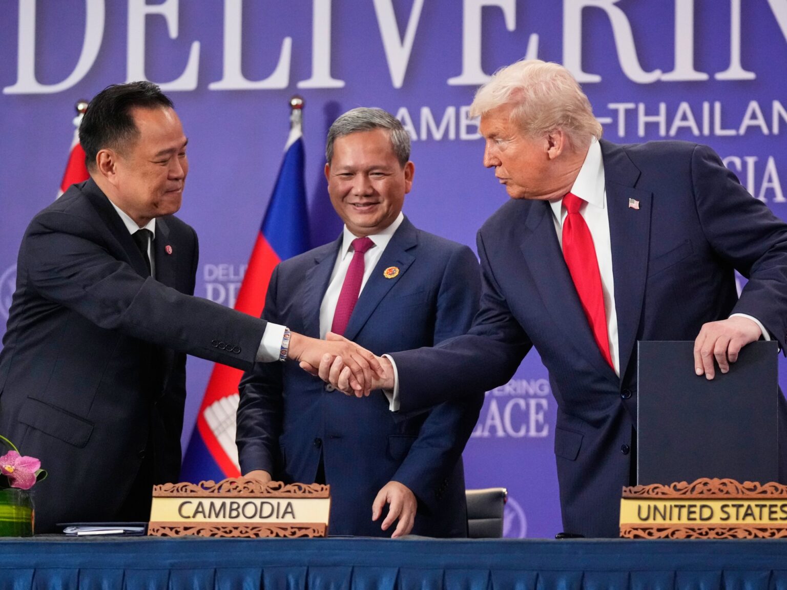 Trump collectively indicators Thailand-Cambodia ceasefire settlement at ASEAN summit | Conflict News | USAEMALL.com