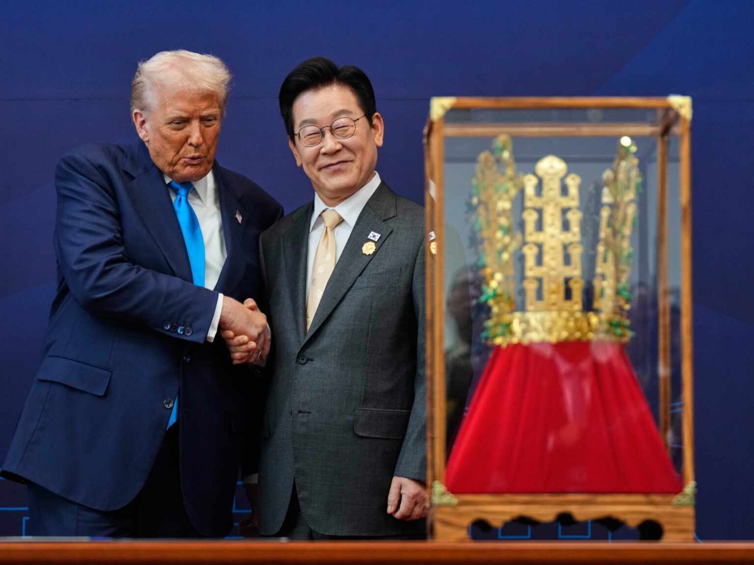 South Korea showers Trump with presents as it really works on a softer commerce deal | Donald Trump News | USAEMALL.com
