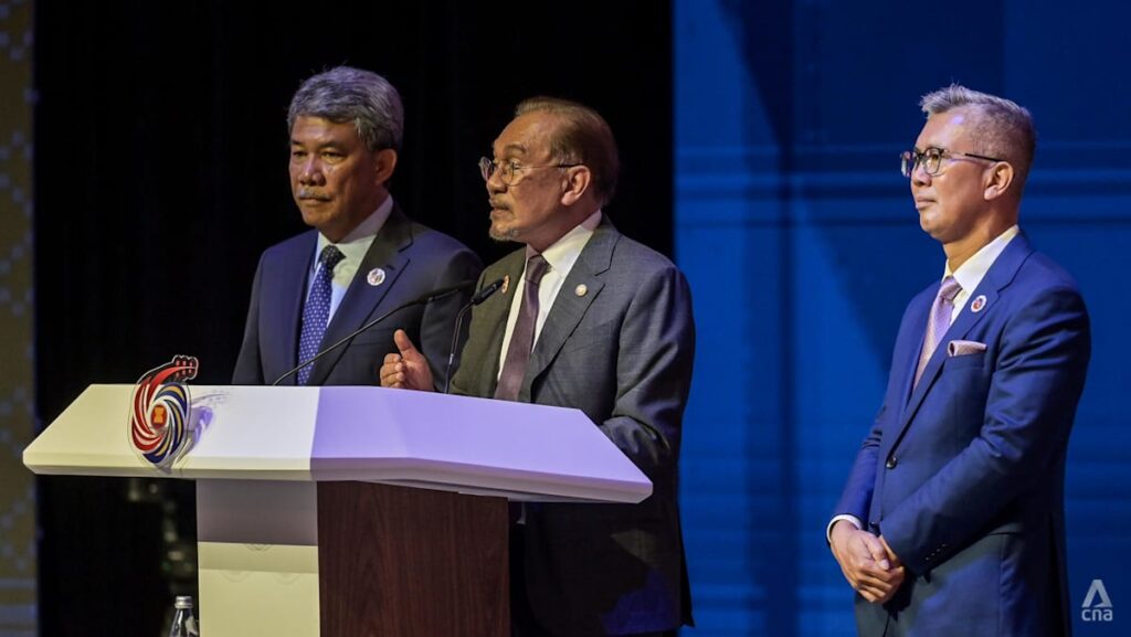 Malaysia has seen 4 instances extra international capital outflow from inventory market this yr. What’s at play? | USAEMALL.com