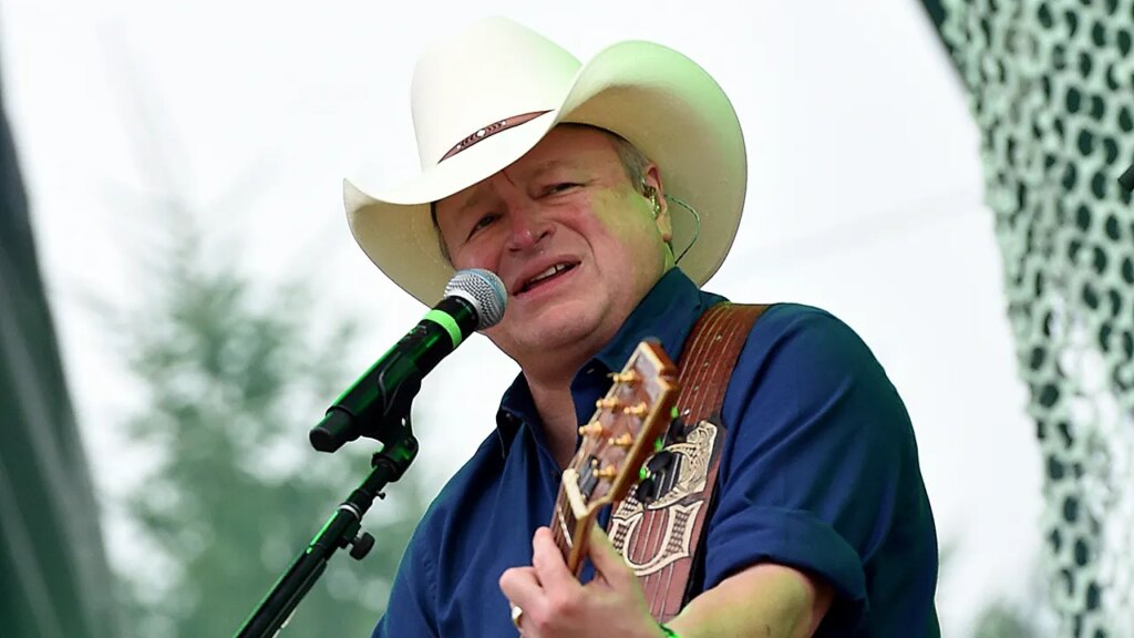 Mark Chesnutt hospitalized, cancels upcoming live shows after falling sick | USAEMALL.com