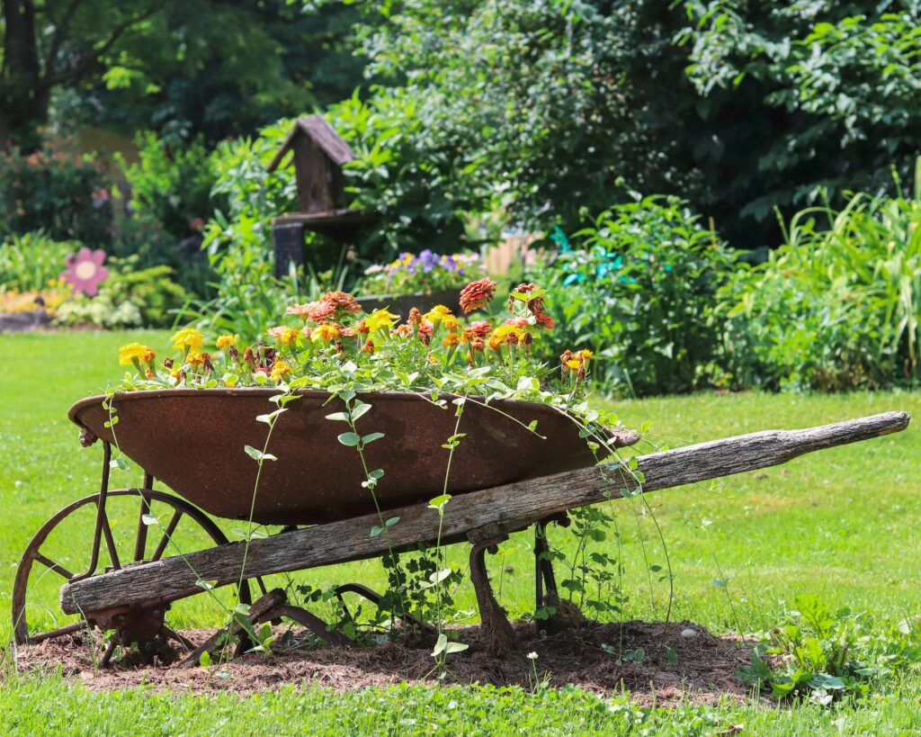 The Perfect Retaining Wall Sleepers for Sloping Gardens: A Guide | USAEMALL.com
