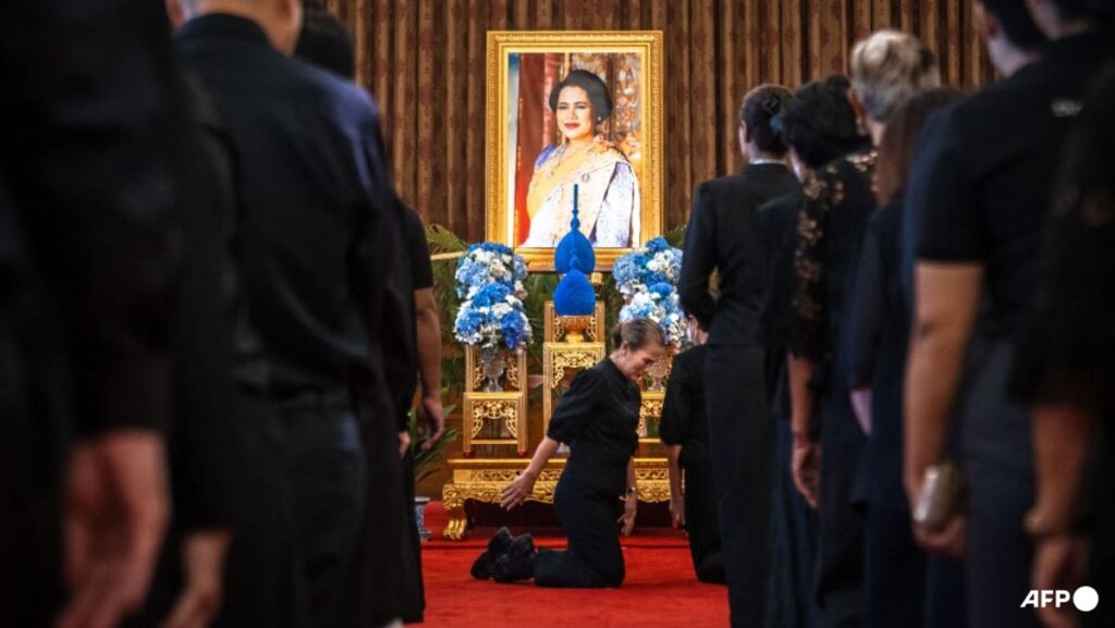Year-long funeral begins for Thailand’s former queen Sirikit | USAEMALL.com