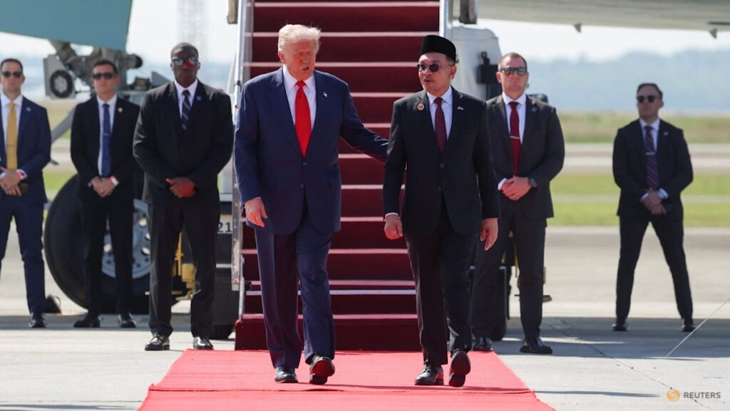 Trump kicks off Asia tour with Malaysia summit forward of Xi assembly | USAEMALL.com