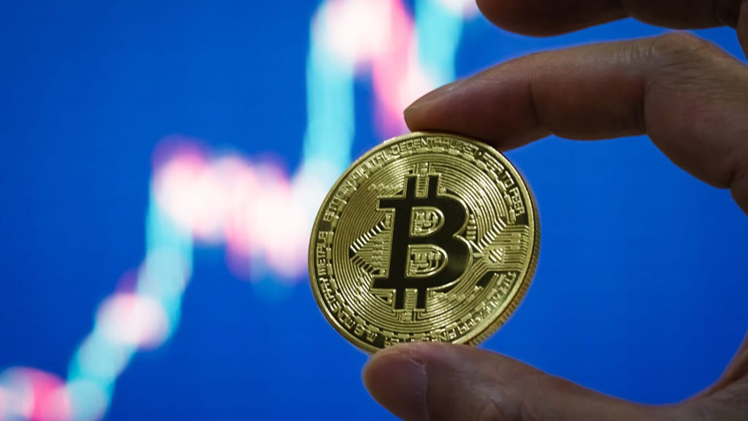 Blackrock’s iShares bitcoin fund sees file exodus as crypto heads for worst month since 2022 | USAEMALL.com