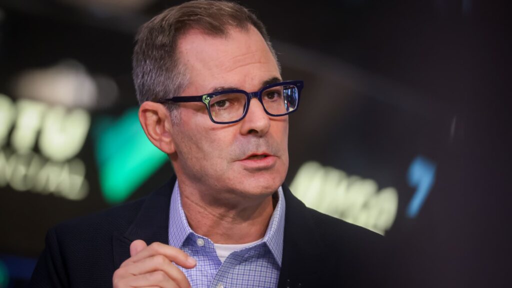 CoreWeave CEO responds to information middle delays as inventory plunges | USAEMALL.com