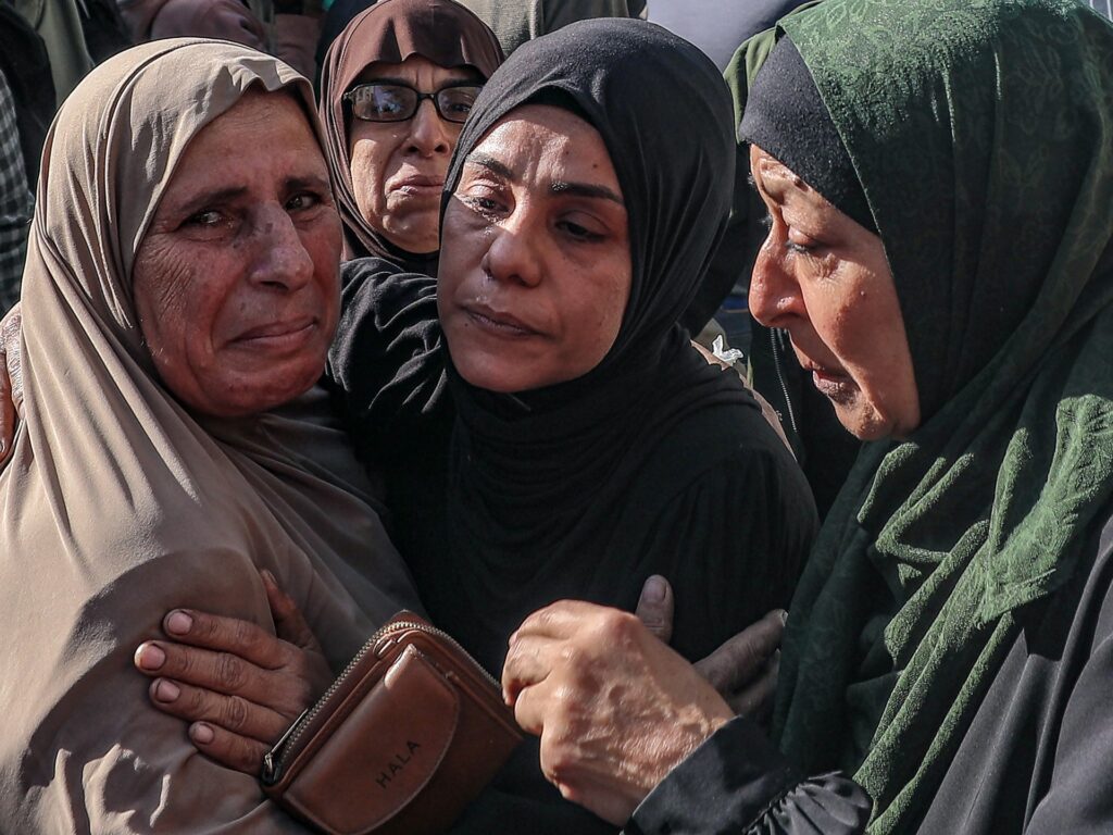 Israel kills 4 Palestinians in Gaza; fighters get well physique of captive | Gaza News | USAEMALL.com