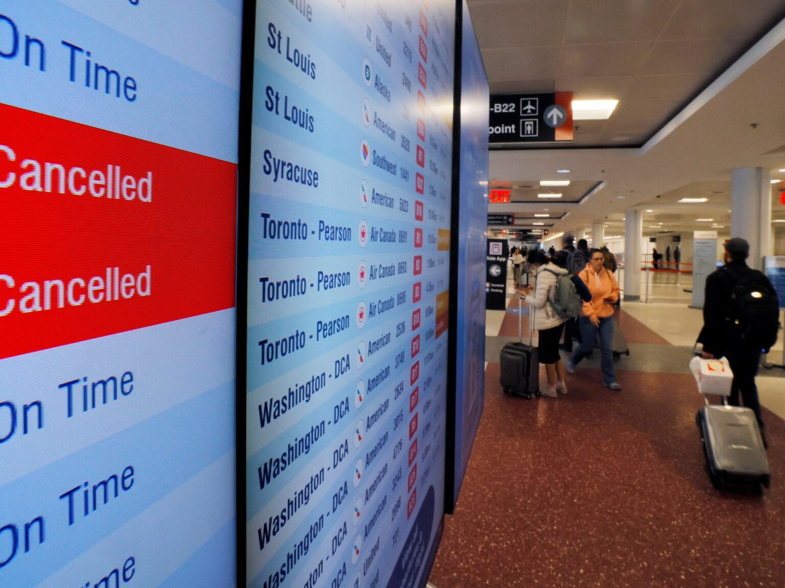 Thousands of US flights cancelled, delayed as authorities shutdown continues | Travel News | USAEMALL.com