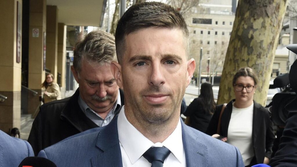 AFL umpire Michael Pell faces extra corruption fees over Brownlow Medal betting scandal | USAEMALL.com