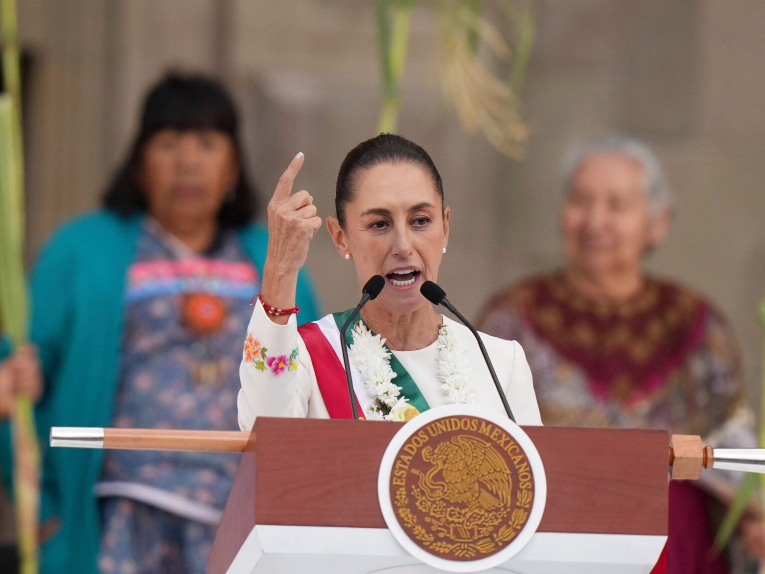 Peru bans Mexico’s President Sheinbaum as diplomatic dispute grows | Politics News | USAEMALL.com