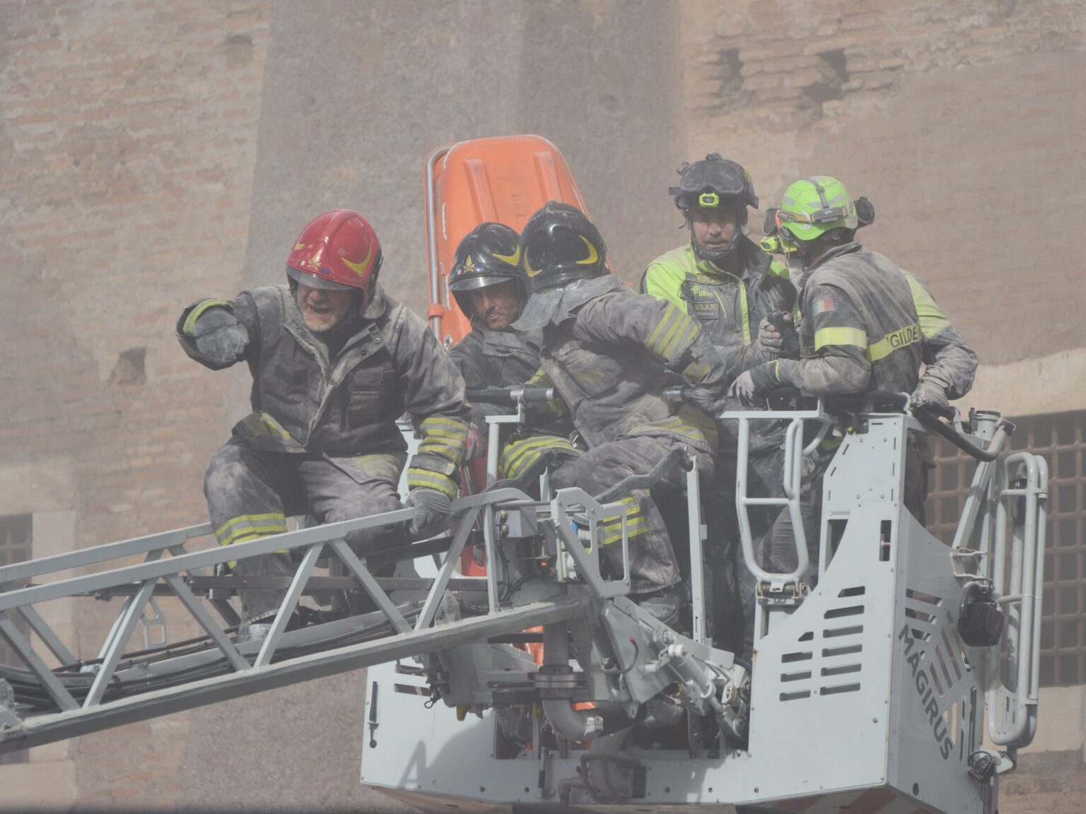 Worker dies in Italy after rescue from partially collapsed medieval tower | News | USAEMALL.com