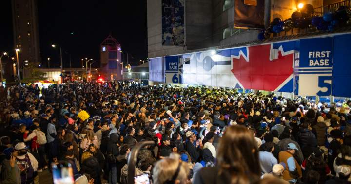 TTC, Metrolinx defend transit confusion after Toronto Blue Jays loss | USAEMALL.com