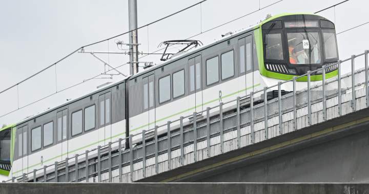 Two brothers, 19 and 22, lifeless after being struck by a light-rail prepare close to Montreal – Montreal | USAEMALL.com