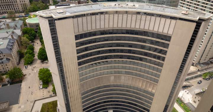 City of Toronto investigating incident the place snowplow drove by protesters – Toronto | USAEMALL.com