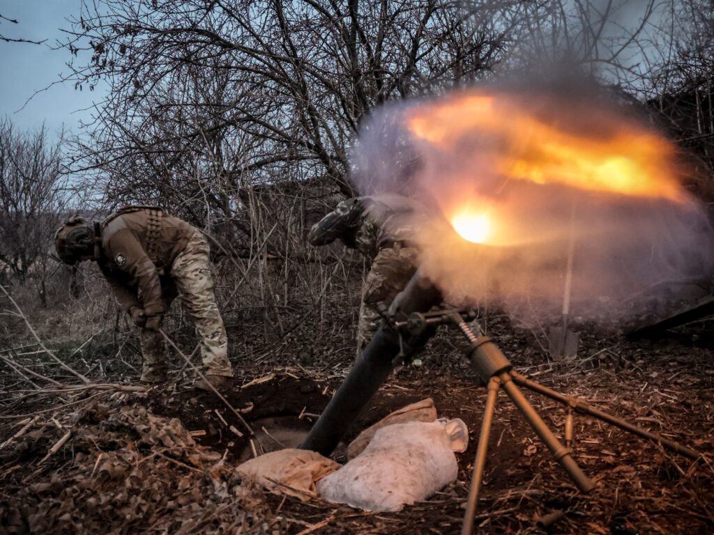 Ukraine says it attacked Russian oil refinery close to Moscow as winter looms | Russia-Ukraine battle News | USAEMALL.com