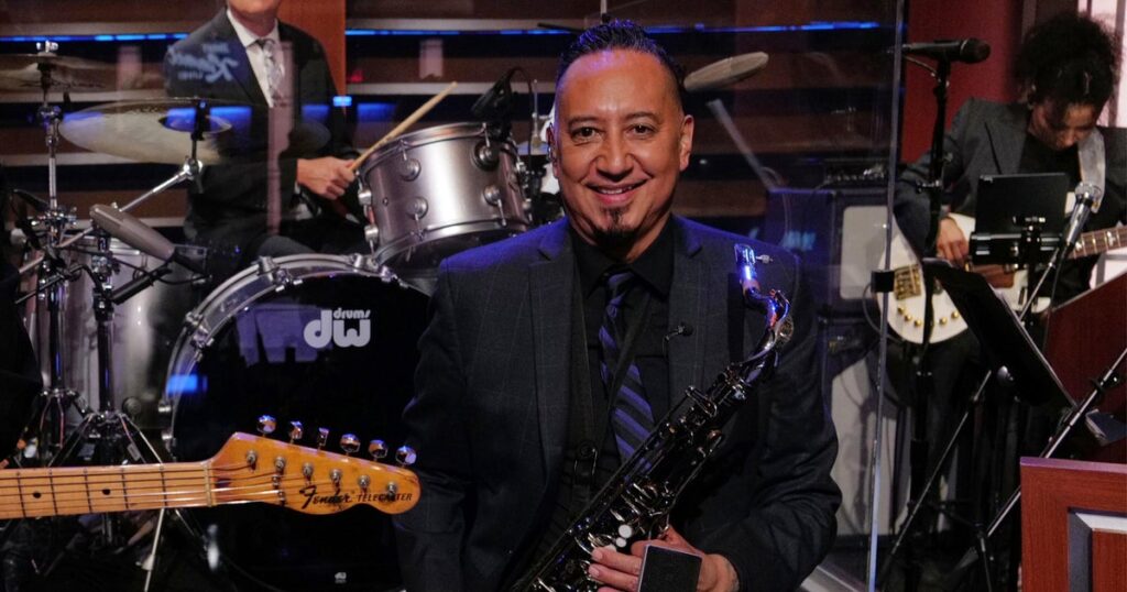 Cleto Escobedo III, “Jimmy Kimmel Live!” bandleader, dies at 59 | USAEMALL.com