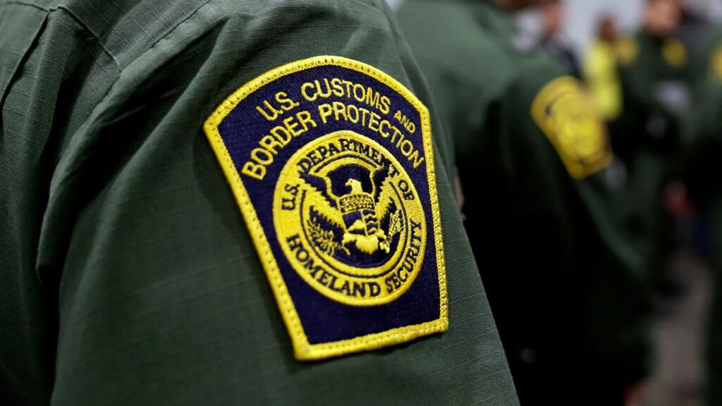 Former CBP officer sentenced to fifteen years in jail for drug smuggling bribes | USAEMALL.com