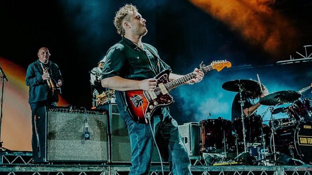 Sam Fender overview: Perth present noticed Kings Park full of expats, however Olivia Dean collab left off setlist | USAEMALL.com