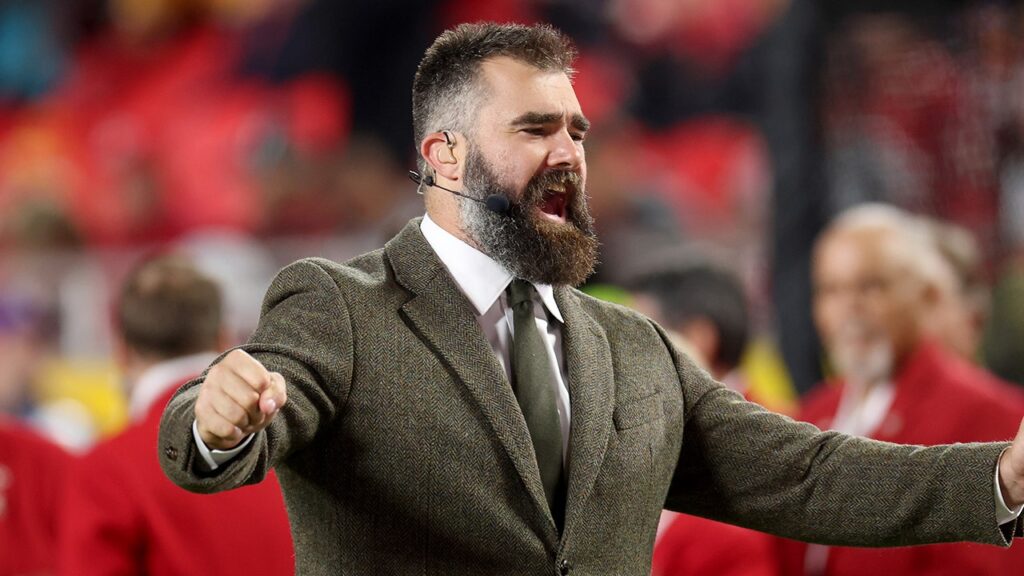 Jason Kelce goes shirtless in stomach bucking competitors earlier than Eagles recreation | USAEMALL.com