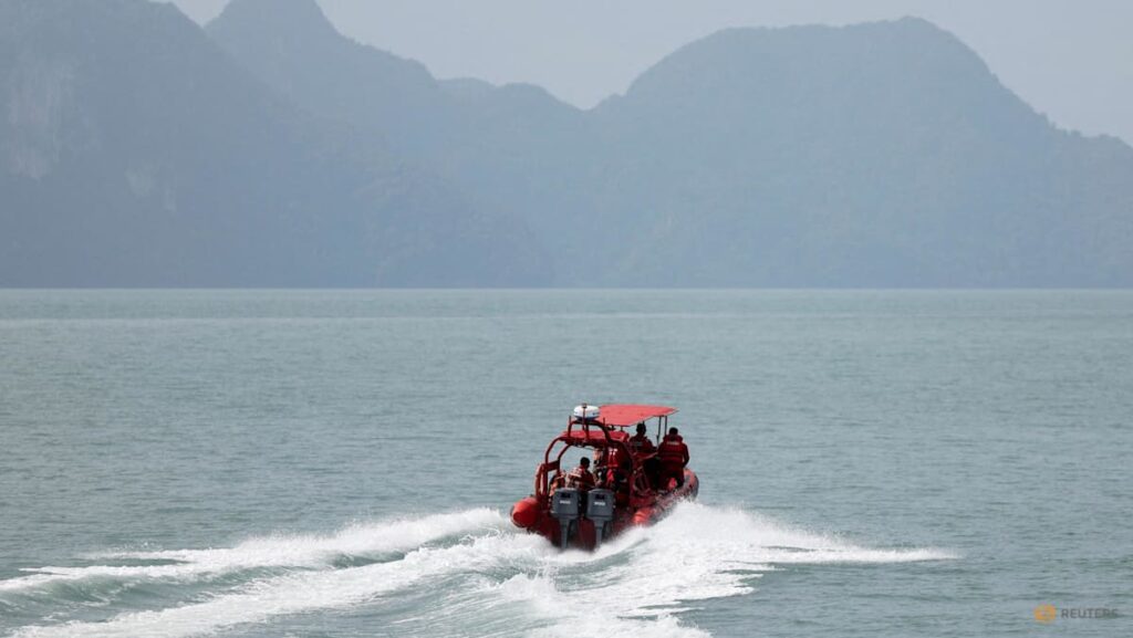 Eleven discovered useless in Thai-Malaysia search after Rohingya migrant boat sinks | USAEMALL.com